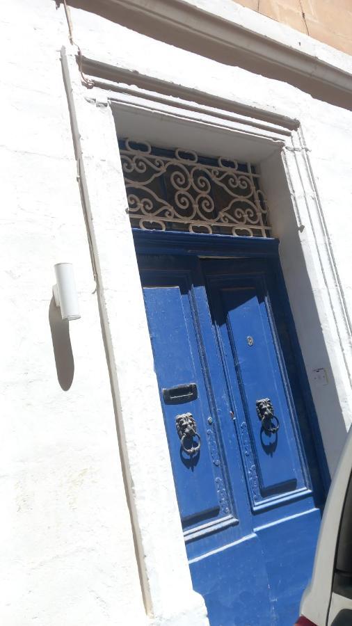 הוילה איל-פוריאנה Door Nine -Townhouse With Harbour Views מראה חיצוני תמונה