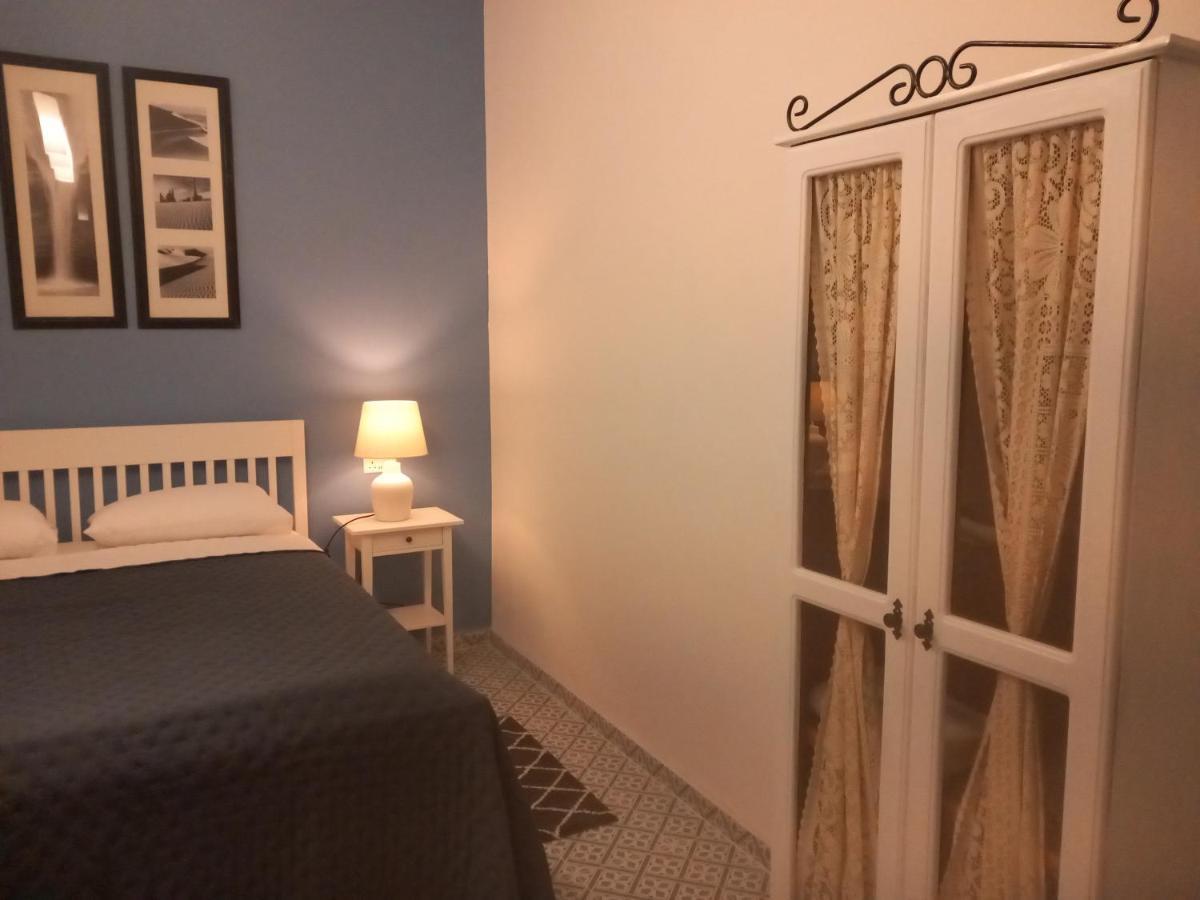 הוילה איל-פוריאנה Door Nine -Townhouse With Harbour Views מראה חיצוני תמונה